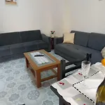Dejvi Lägenhet Sarandë