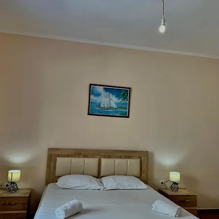 Dejvi Lägenhet Sarandë