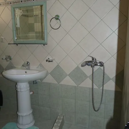 Dejvi Apartment *