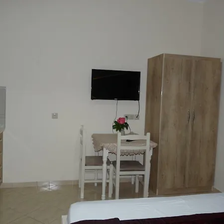 Dejvi Apartmán Sarandë
