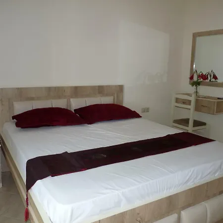 Dejvi Apartmán Sarandë